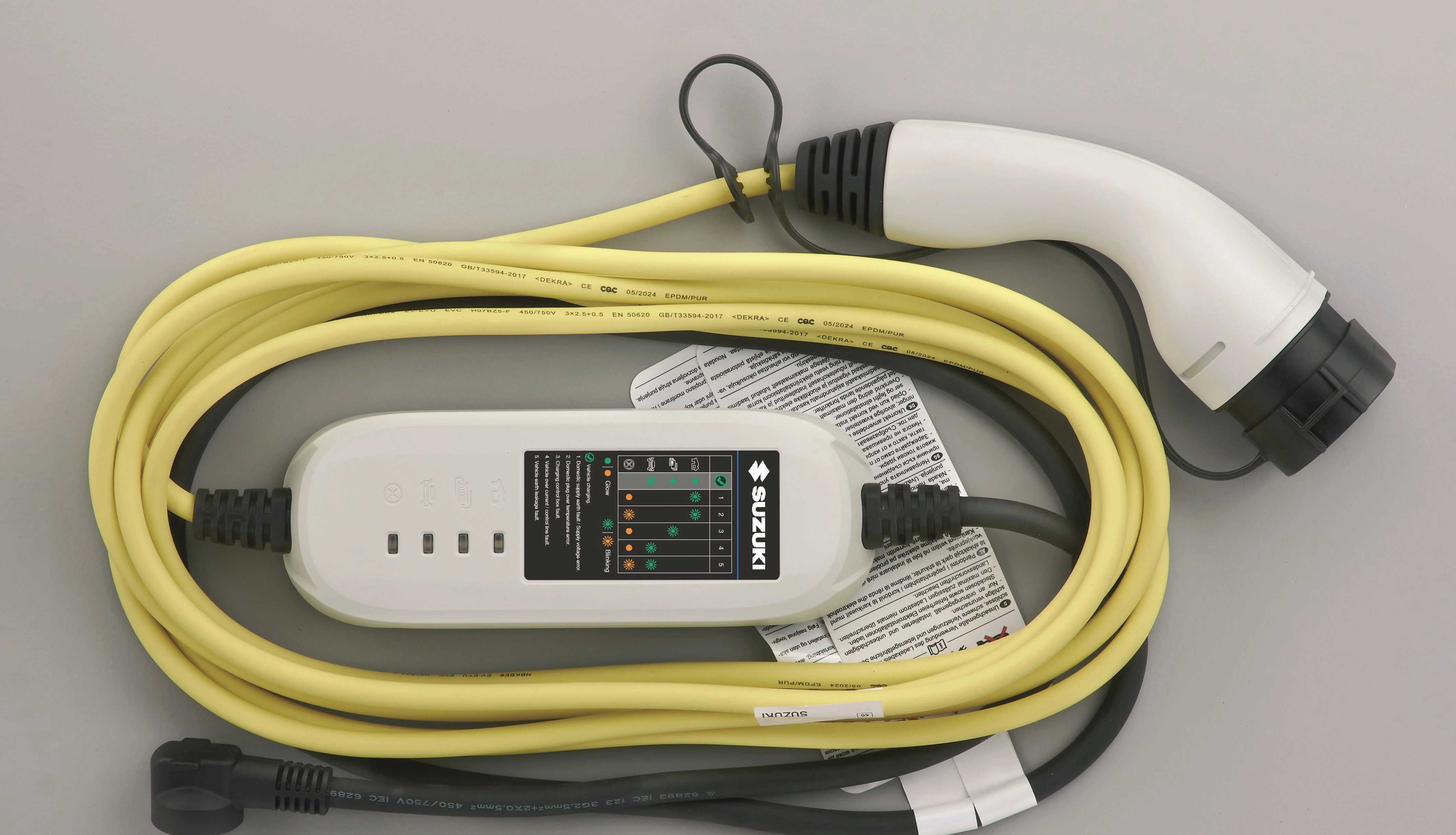 EMERGENCY CHARGING CABLE(*)(**)