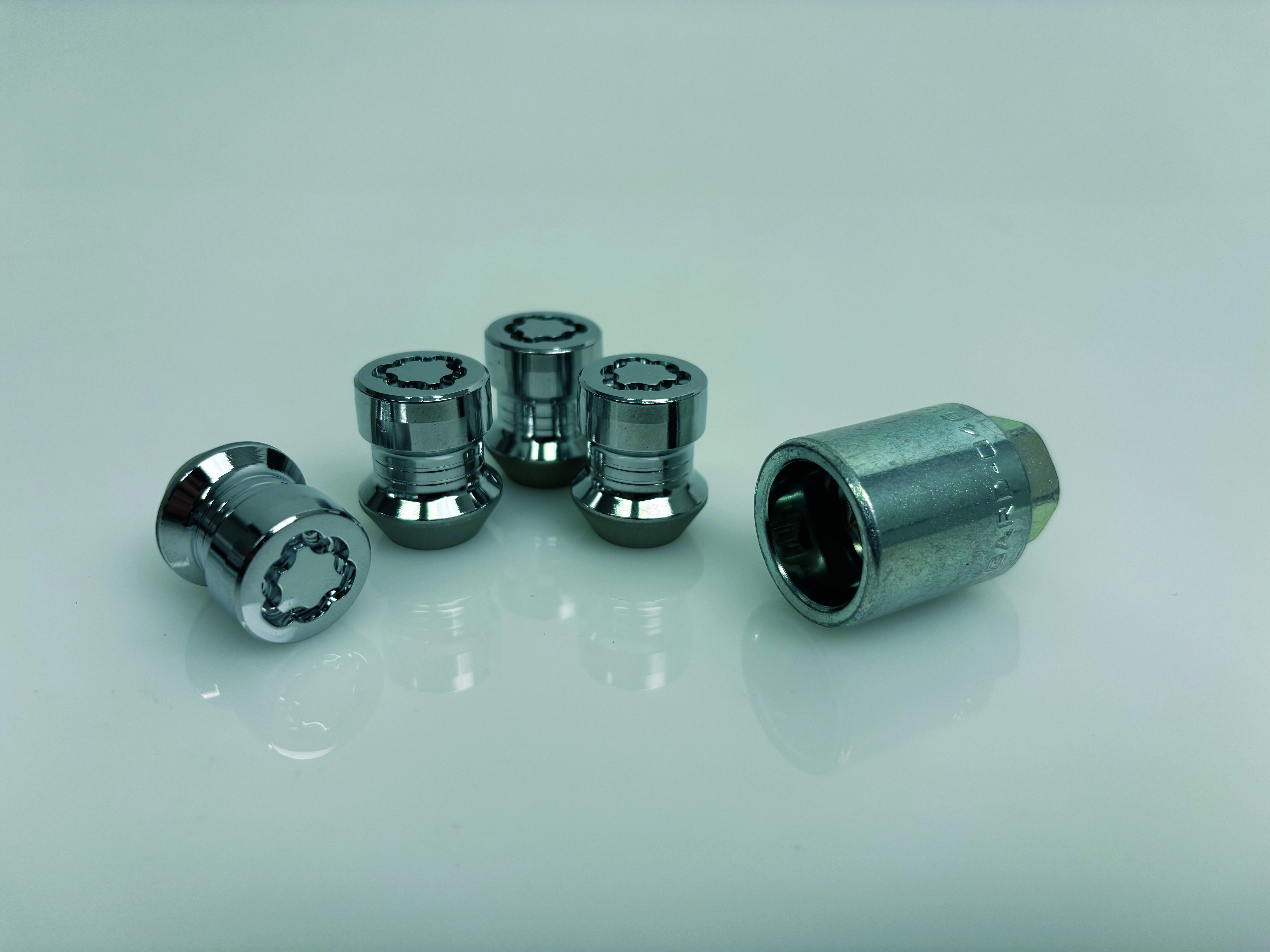 WHEEL LOCK NUT SET*