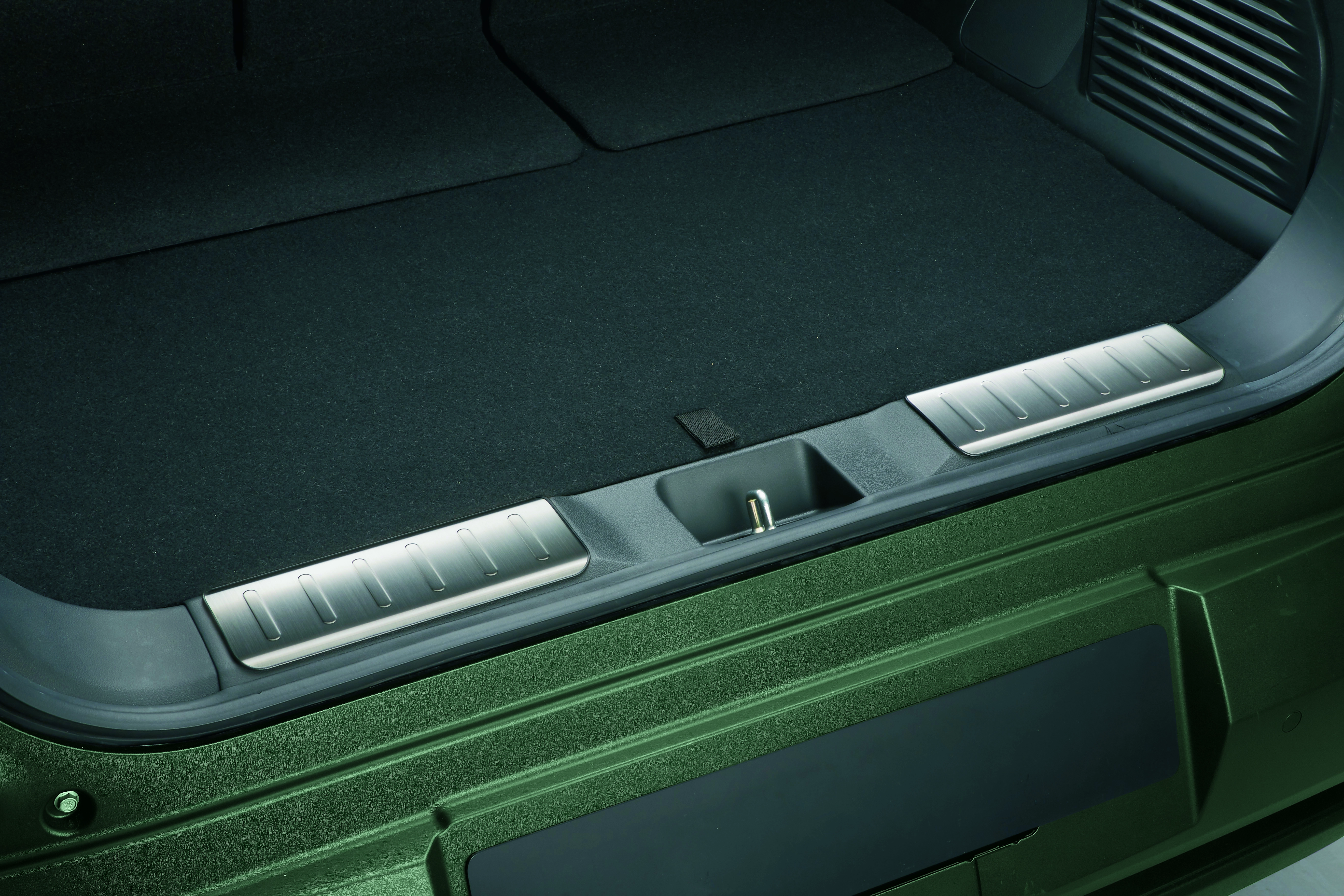 BACK DOOR SCUFF PLATE*