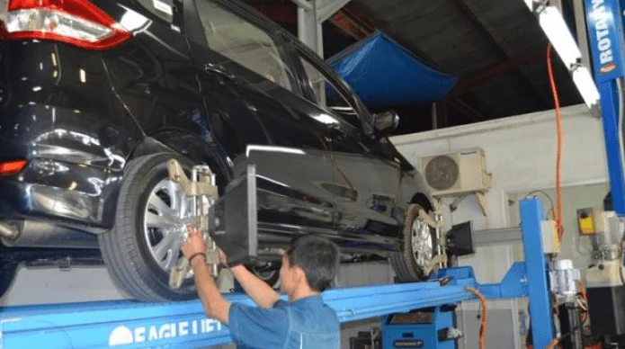 Agar Tetap Nyaman, Selalu Ingat Jadwal Spooring Dan Balancing Roda Mobil Anda