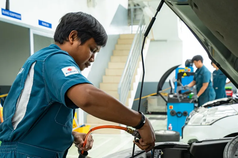 Dijamin Aman! Manfaat Service Mobil Di Bengkel Resmi