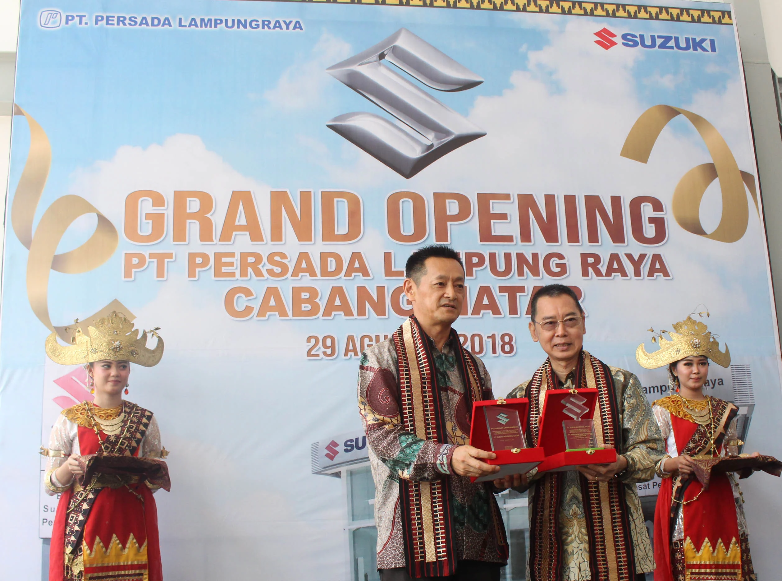 Saat Ini, Suzuki Telah Memiliki Total 53 Dealer Dan 326 Outlet Di Seluruh Indonesia
