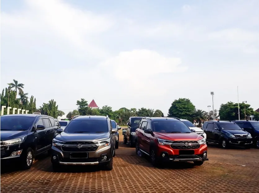 Mobil Parkir