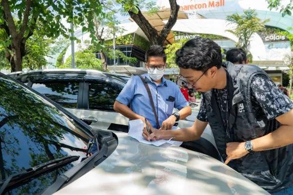 Pembelian Mobil Pertama